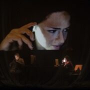 Met mijn vader in bed wegens omstandigheden